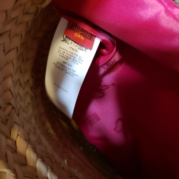 Save The Queen Large Straw Purse - Picture 7 of 7